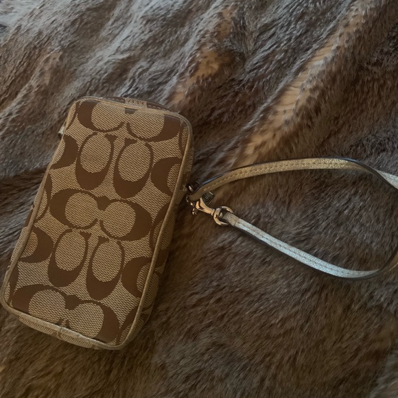 Coach Wrist Pouch with metallic gold trim - Picture 3 of 3